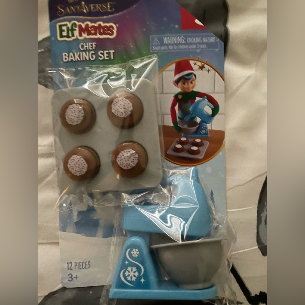 New Elf Mates Chef‎ Mixing & Baking Set Elf on the Shelf Christmas mixer cookies